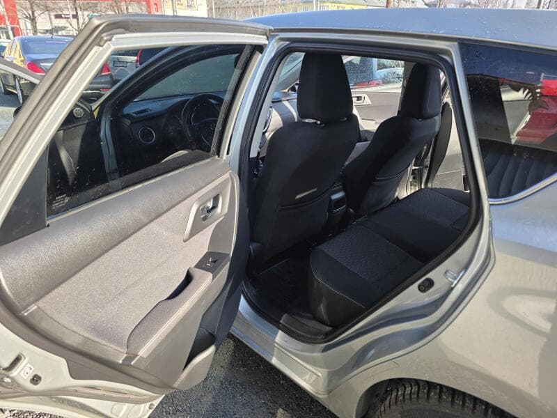 2015 Toyota Auris - 5