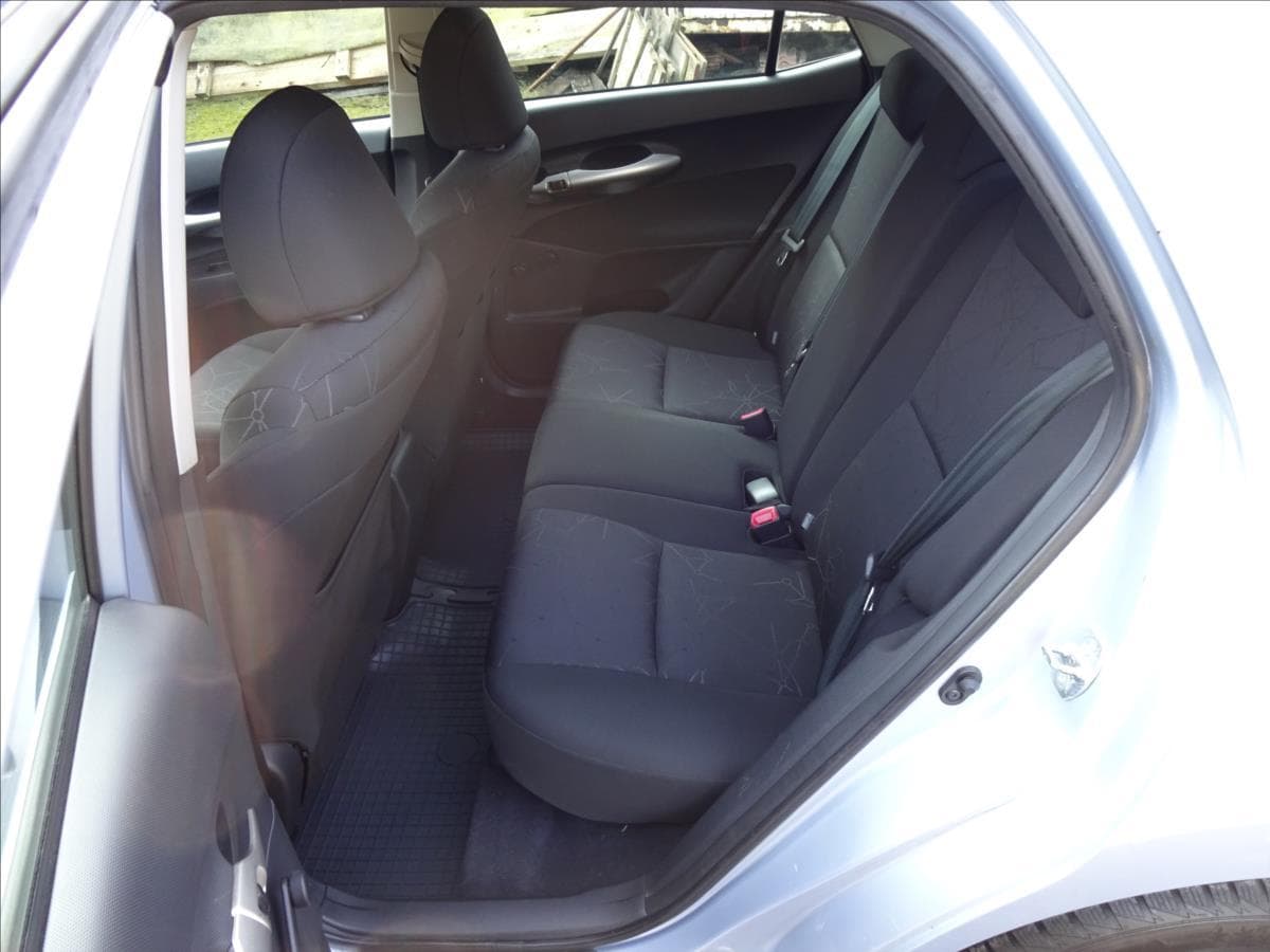 2009 Toyota Auris - 20