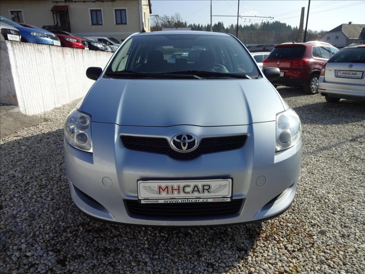 2009 Toyota Auris - 2