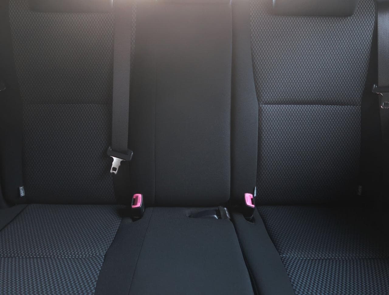 2011 Toyota Auris - 14