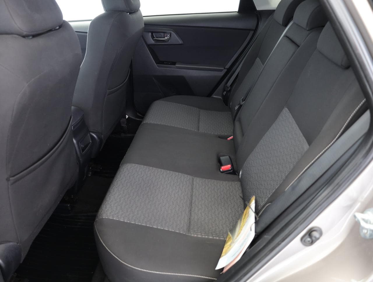 2014 Toyota Auris - 12