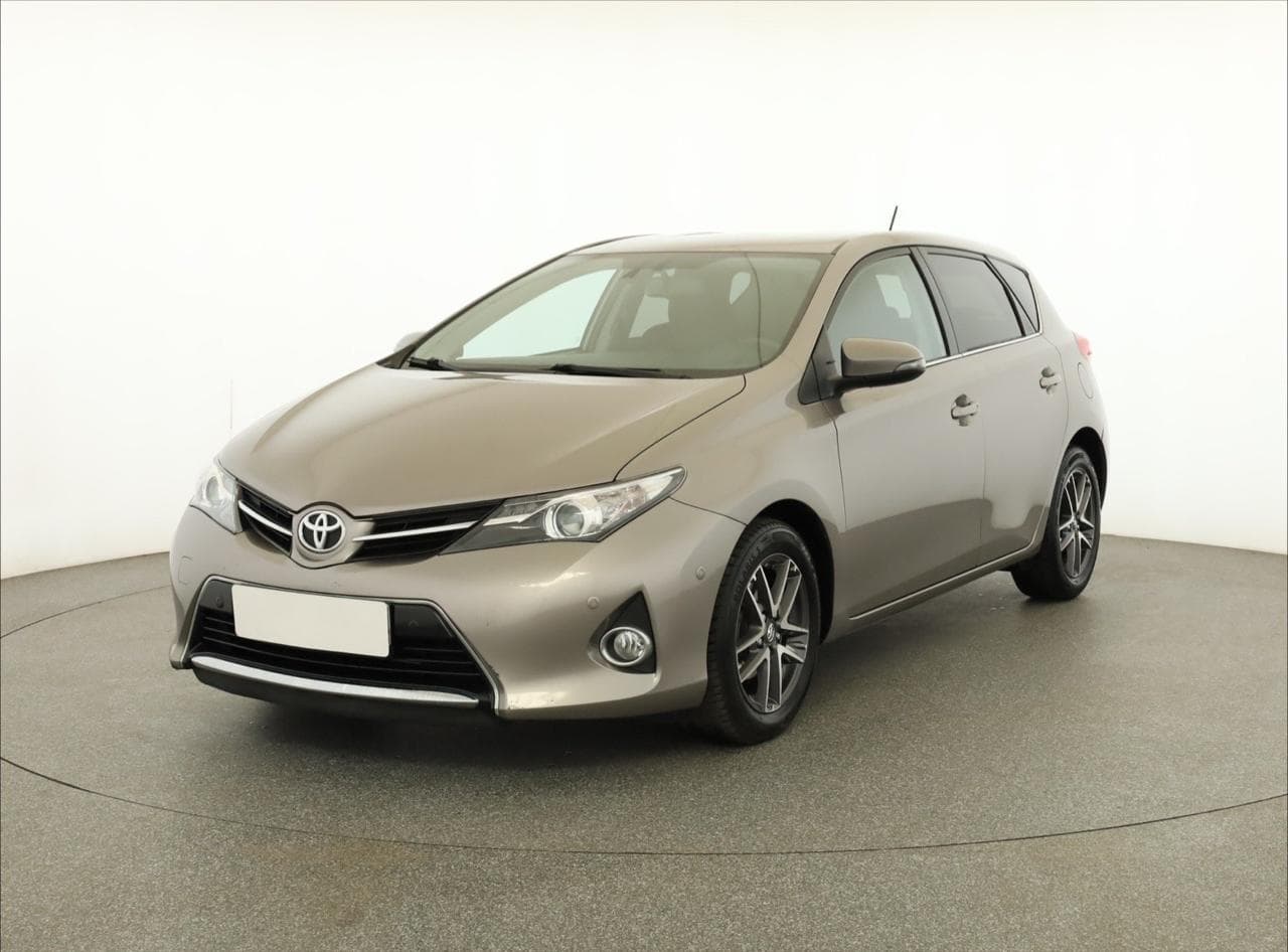 2014 Toyota Auris - 3