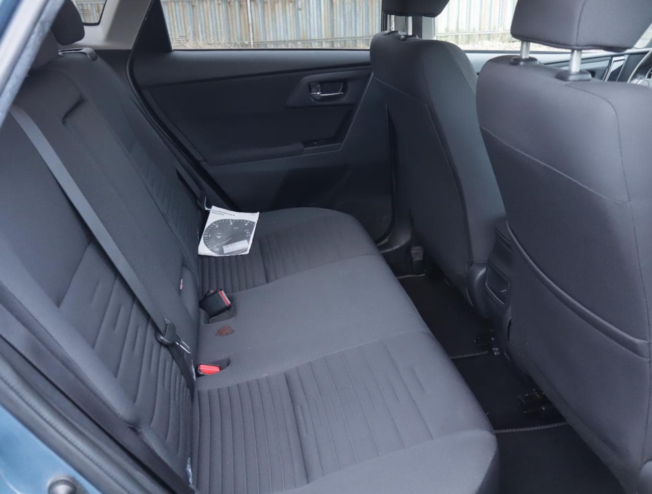 2016 Toyota Auris - 13