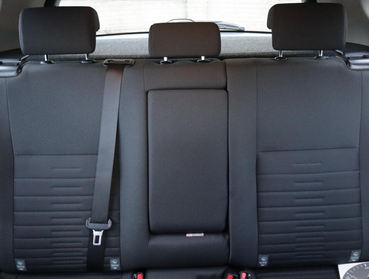 2016 Toyota Auris - 14