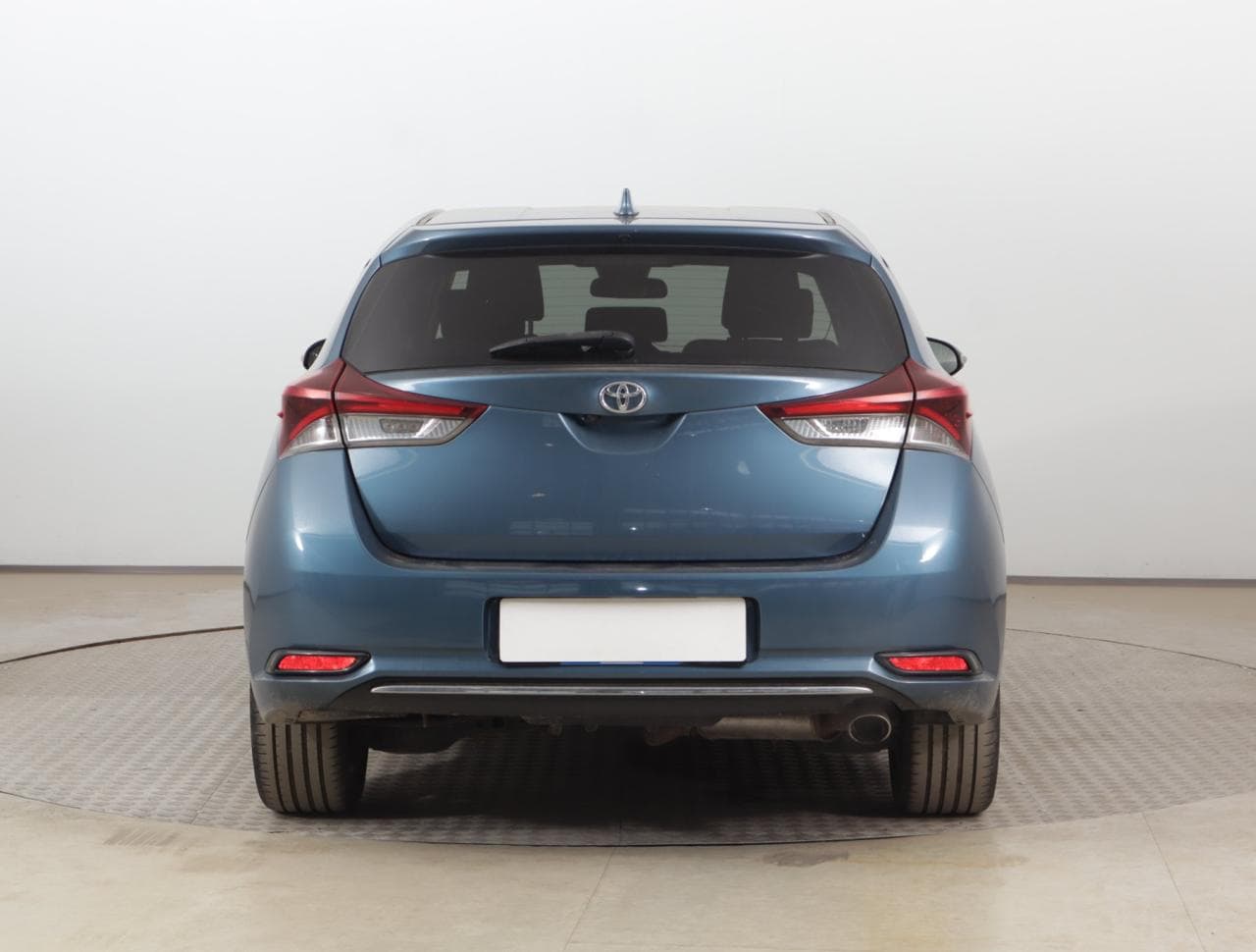 2016 Toyota Auris - 6