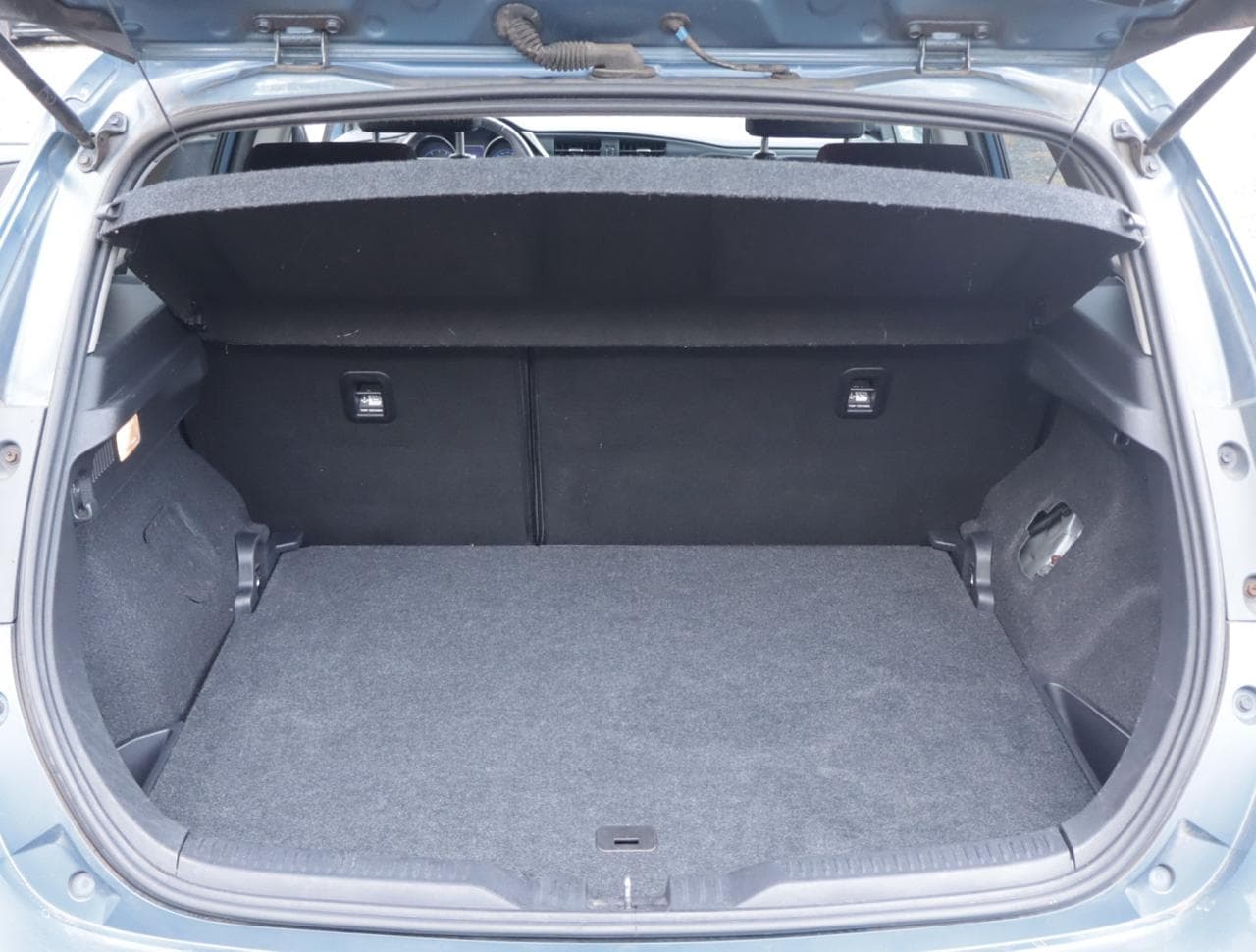 2016 Toyota Auris - 20