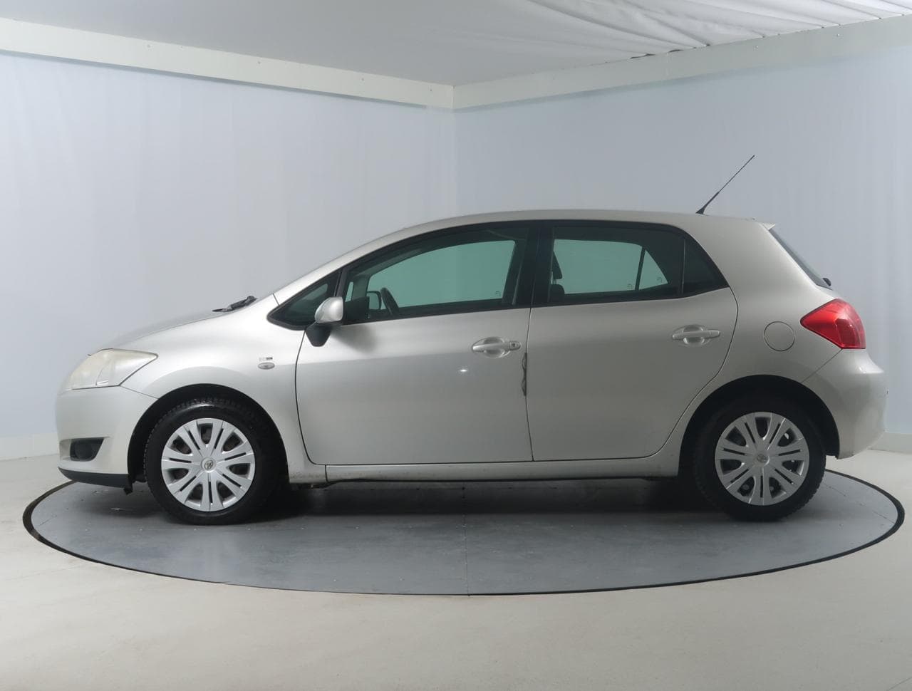 2008 Toyota Auris - 4