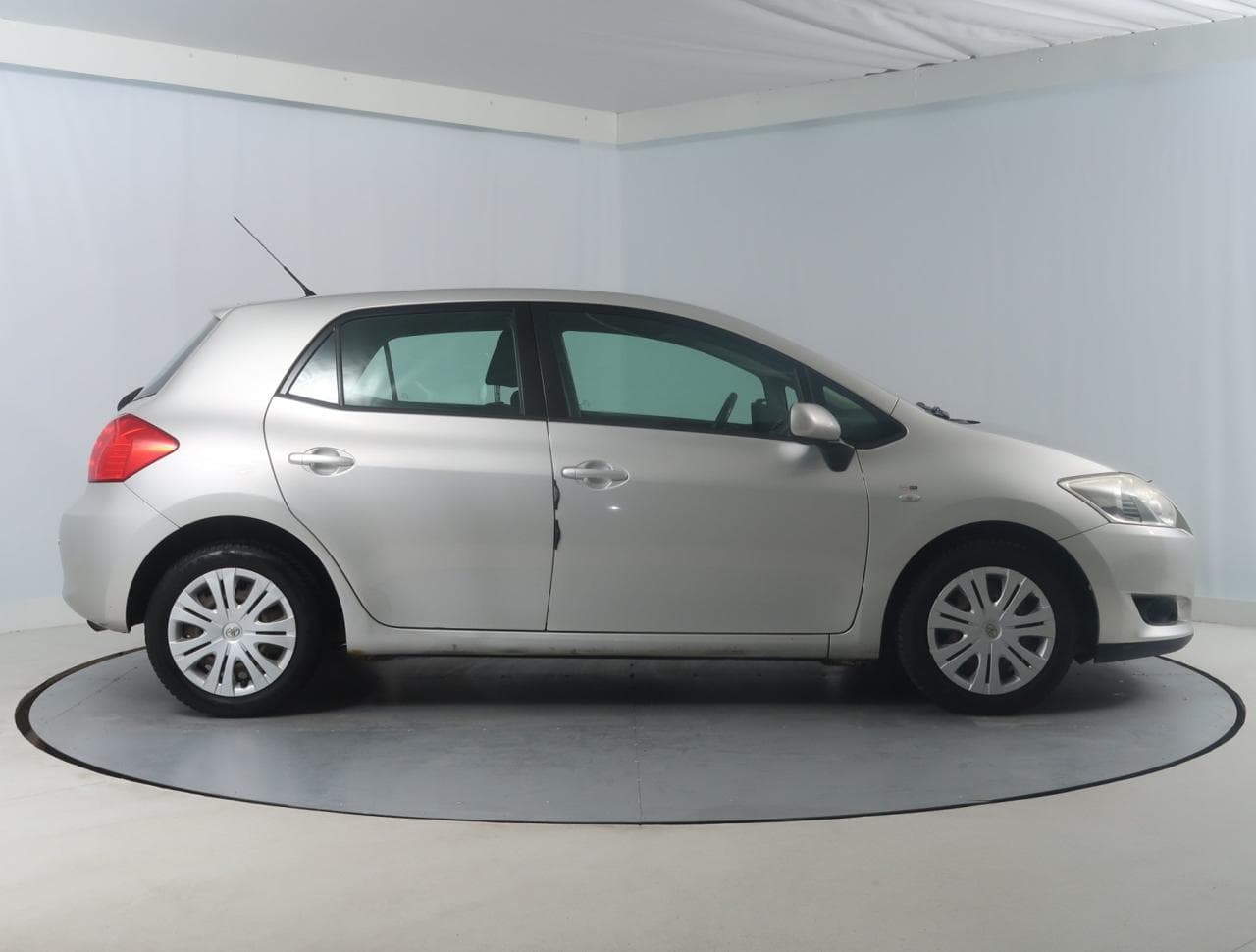 2008 Toyota Auris - 8