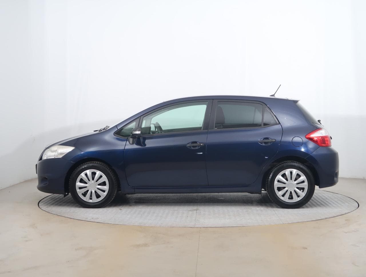 2012 Toyota AURIS - 4