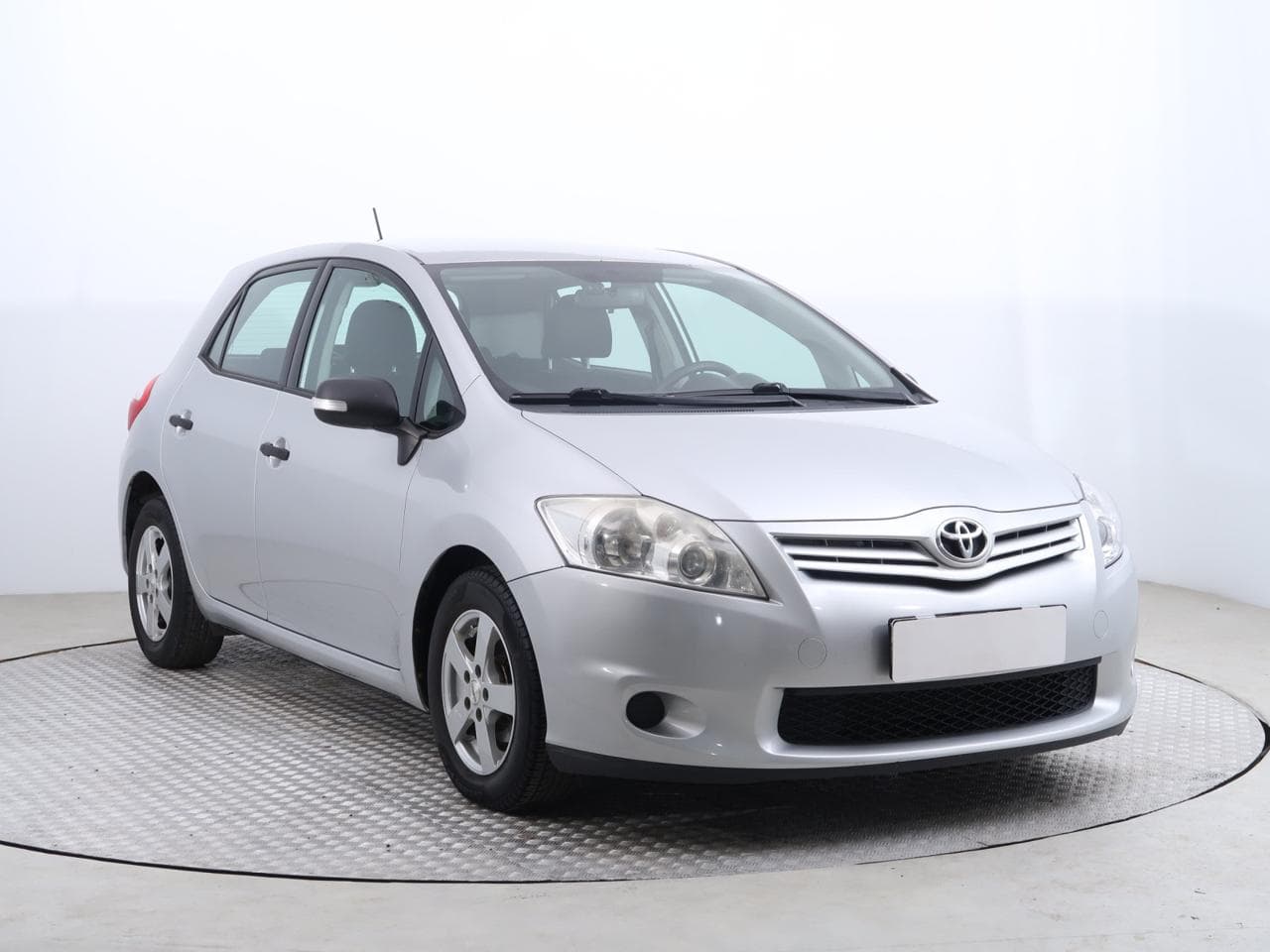 Toyota Auris 1.4 D-4D 66kW hatchback