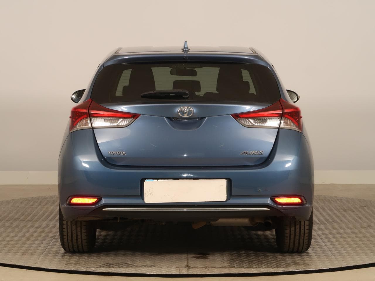2017 Toyota AURIS - 6