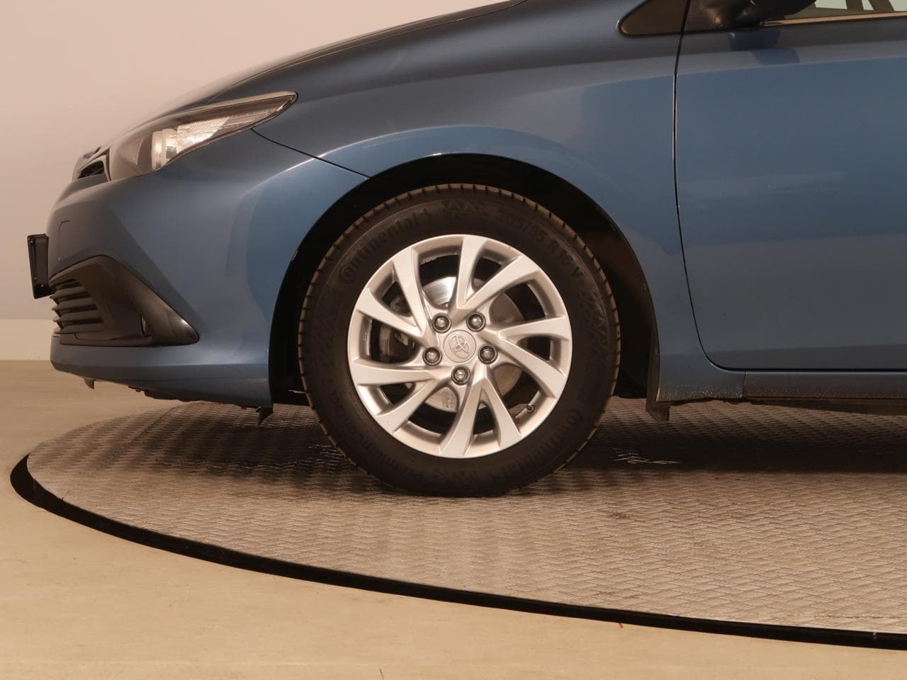 2017 Toyota AURIS - 26