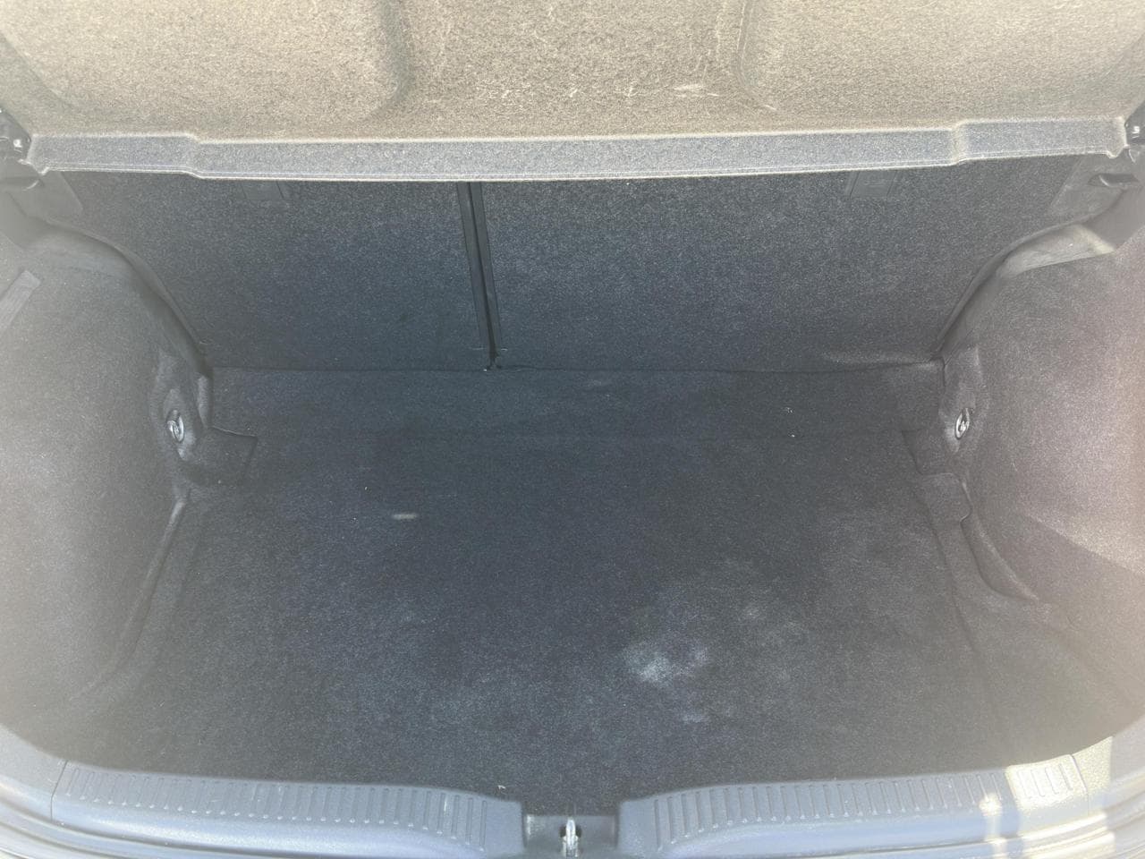 2010 Toyota AURIS - 7