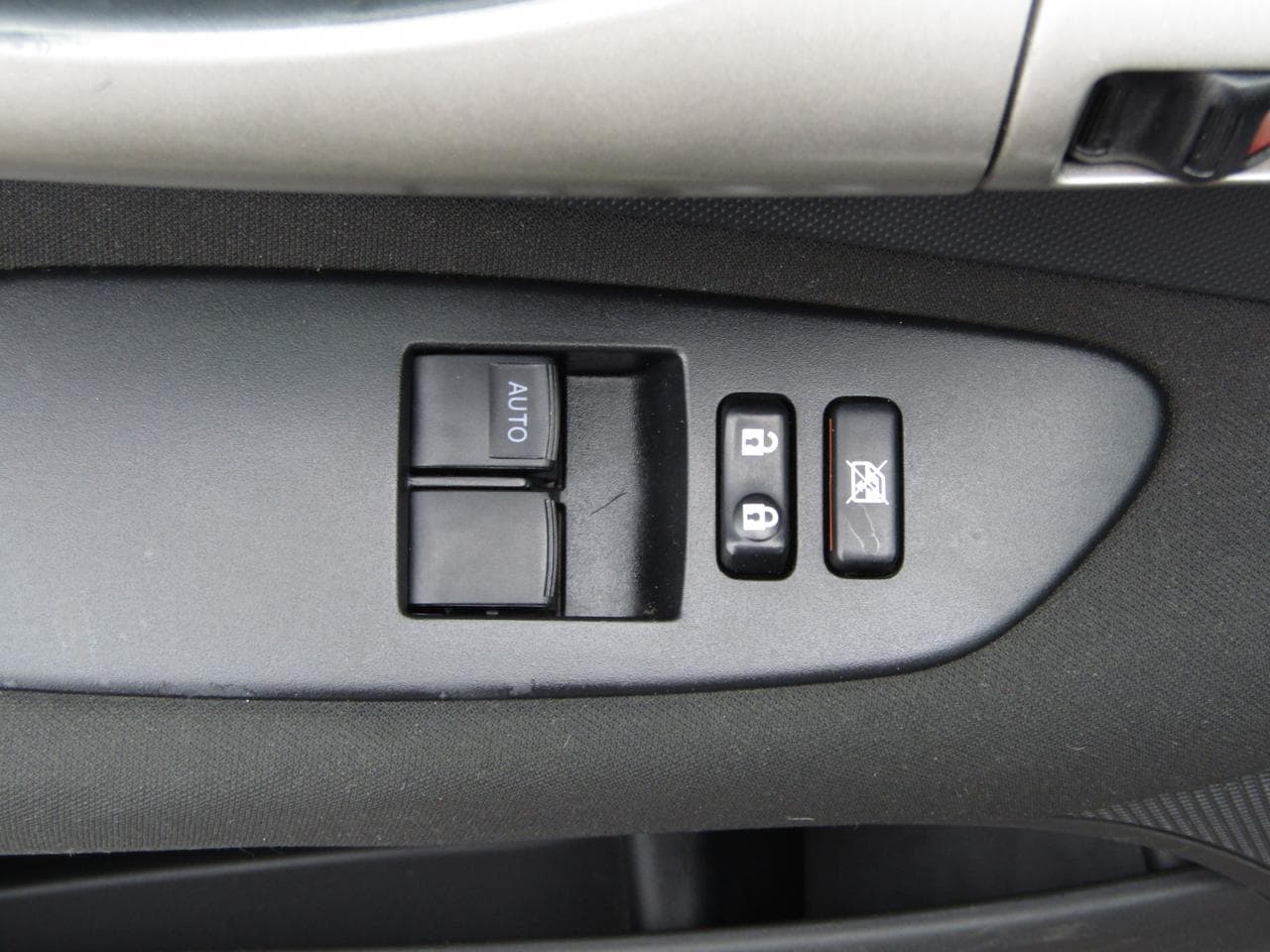 2010 Toyota AURIS - 11