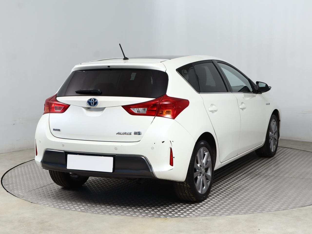 2013 Toyota AURIS - 7