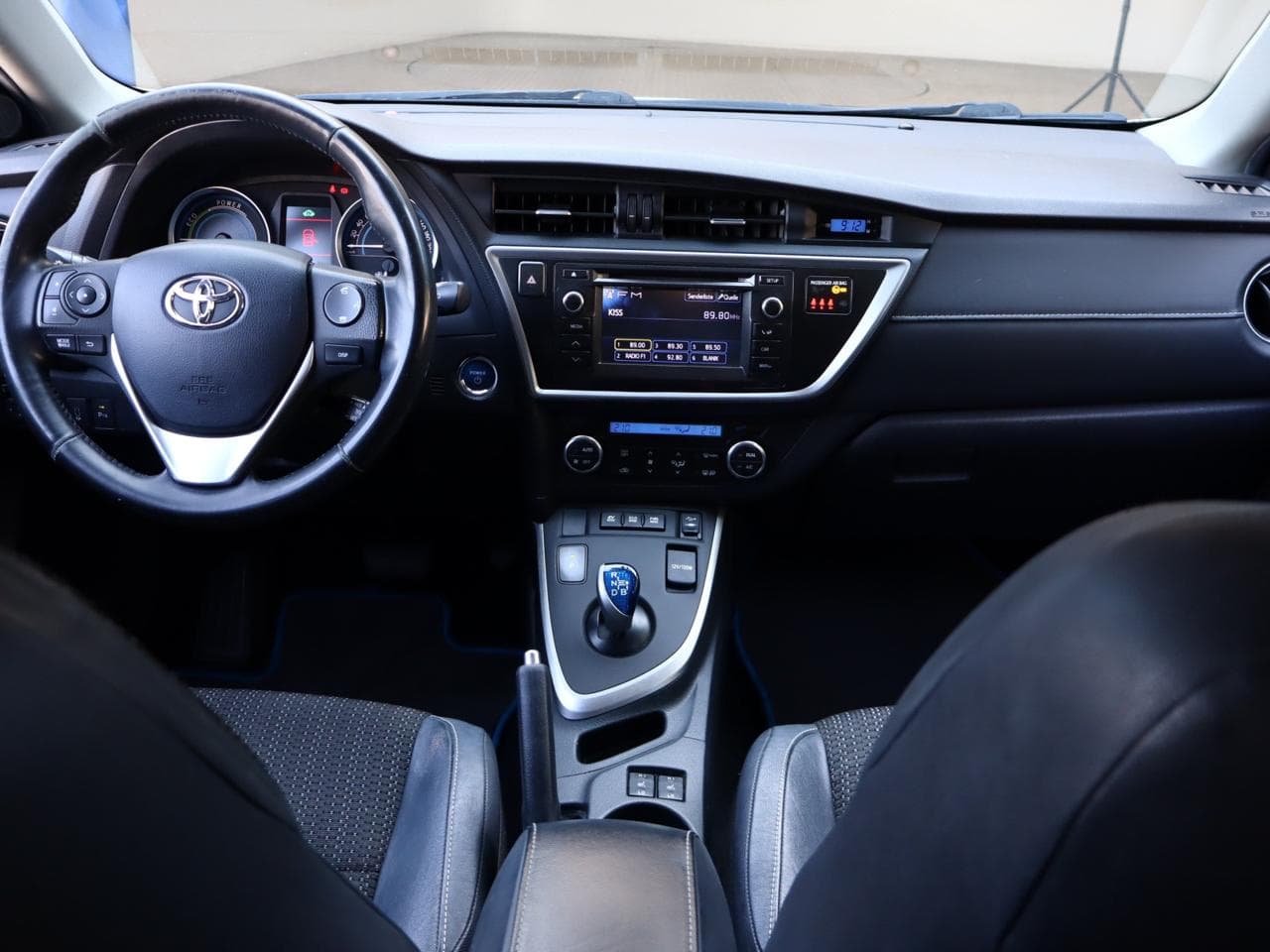 2013 Toyota AURIS - 9
