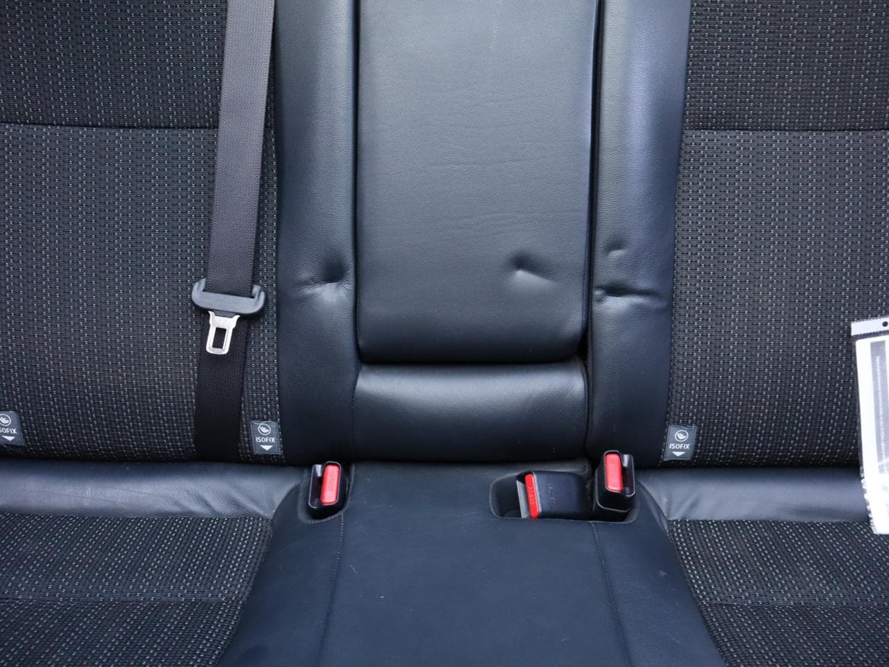 2013 Toyota AURIS - 12