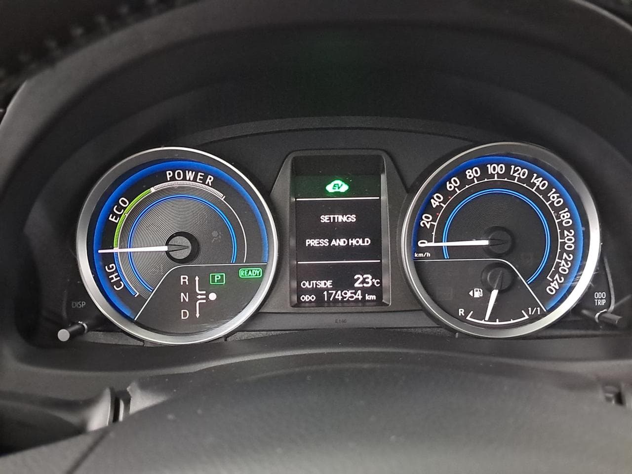 2013 Toyota AURIS - 17