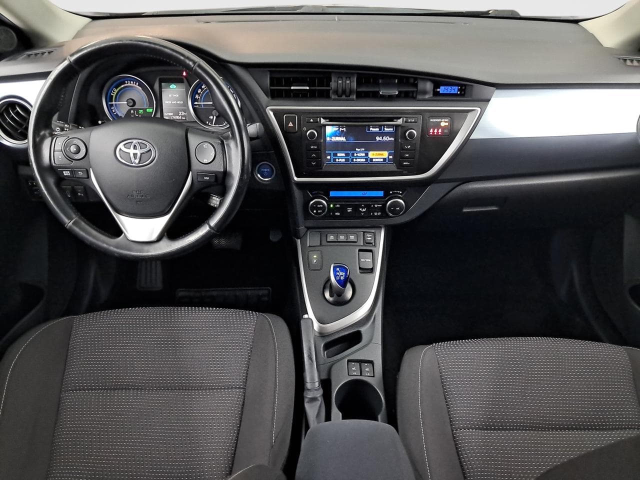 2013 Toyota AURIS - 10
