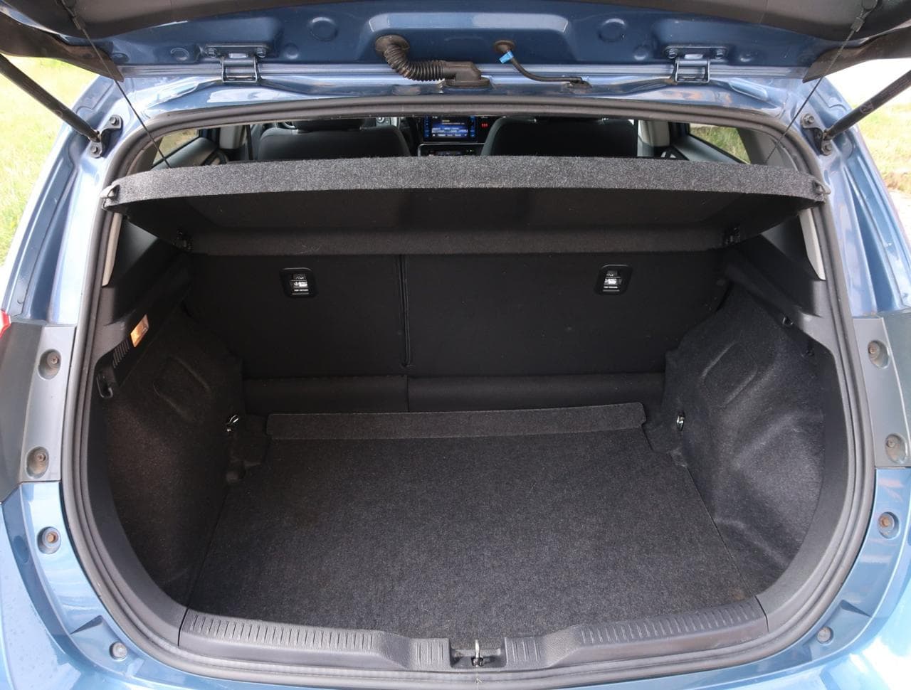 2016 Toyota AURIS - 19