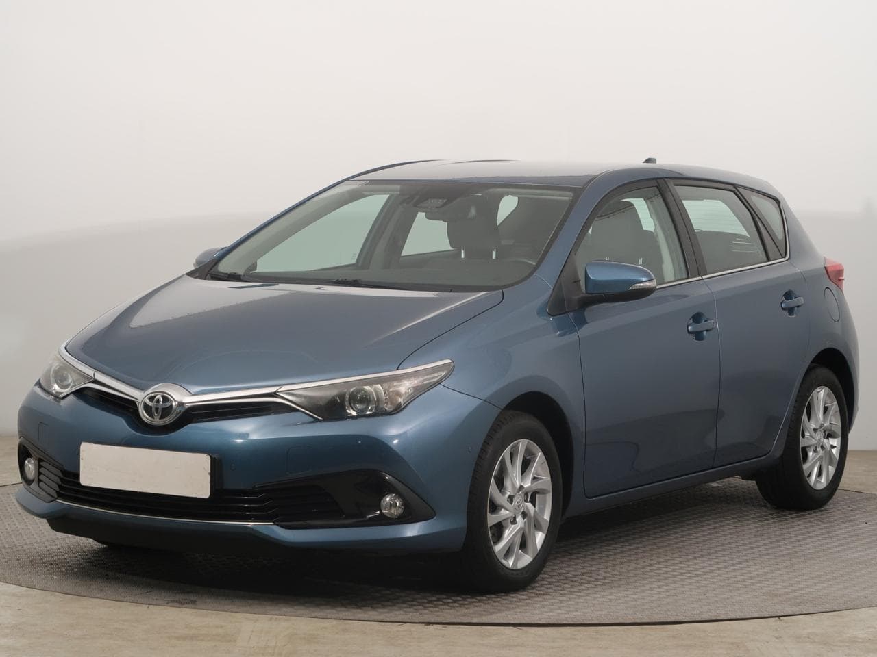 2017 Toyota AURIS - 3