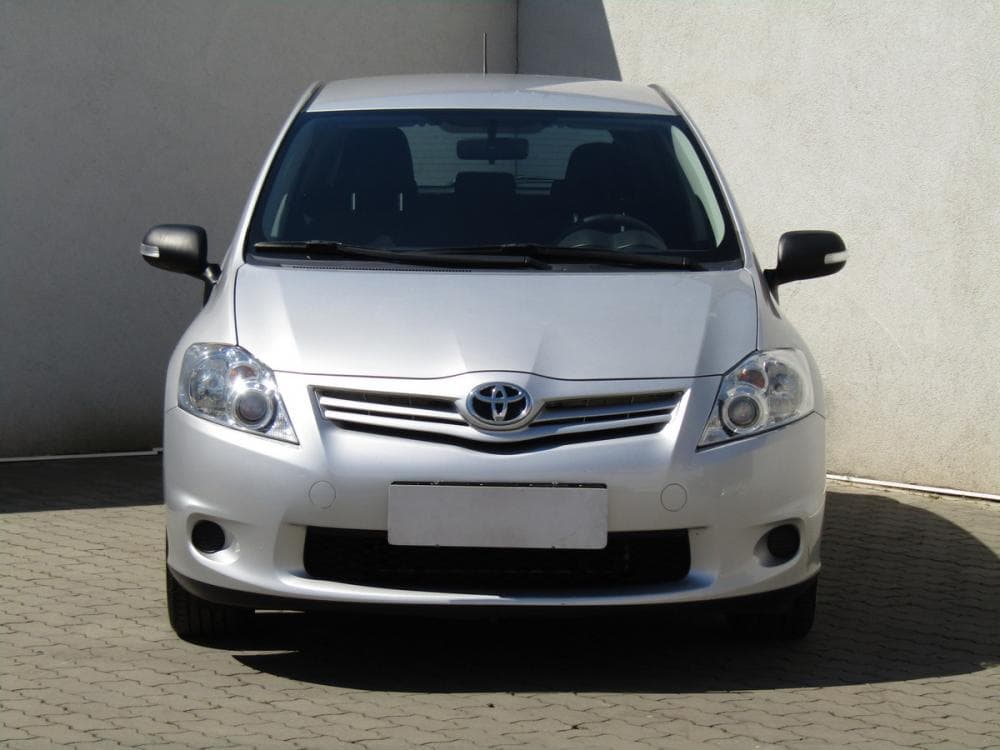 2010 Toyota AURIS - 2