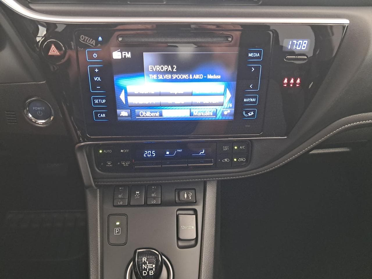 2019 Toyota AURIS - 18