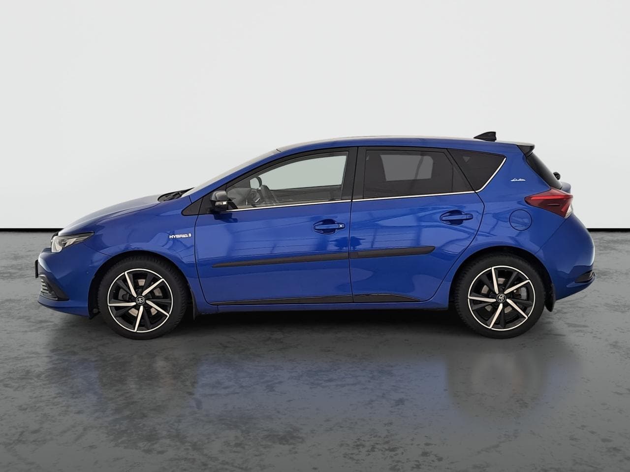 2019 Toyota AURIS - 4