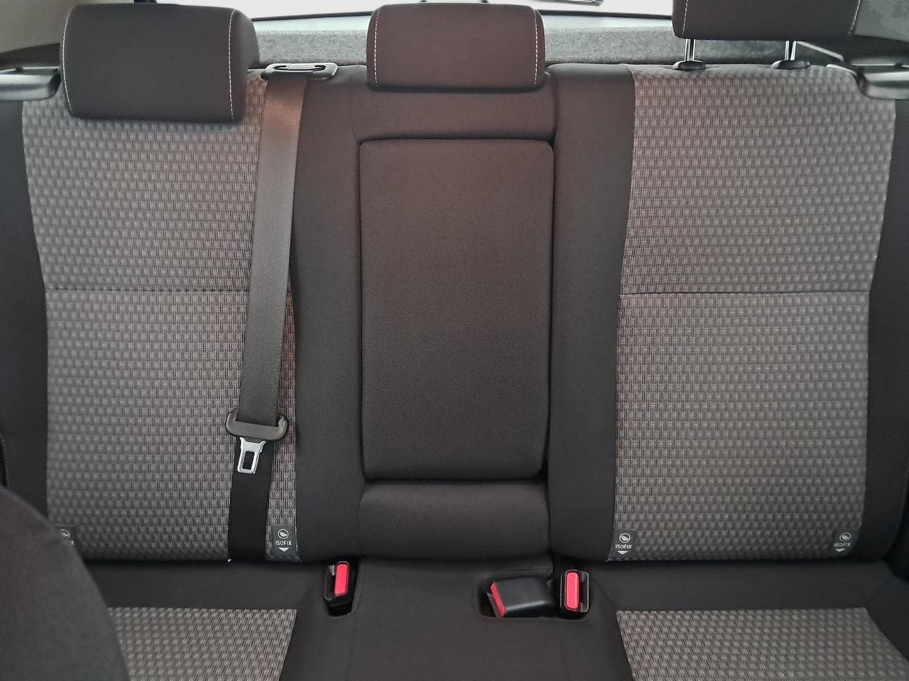 2019 Toyota AURIS - 14