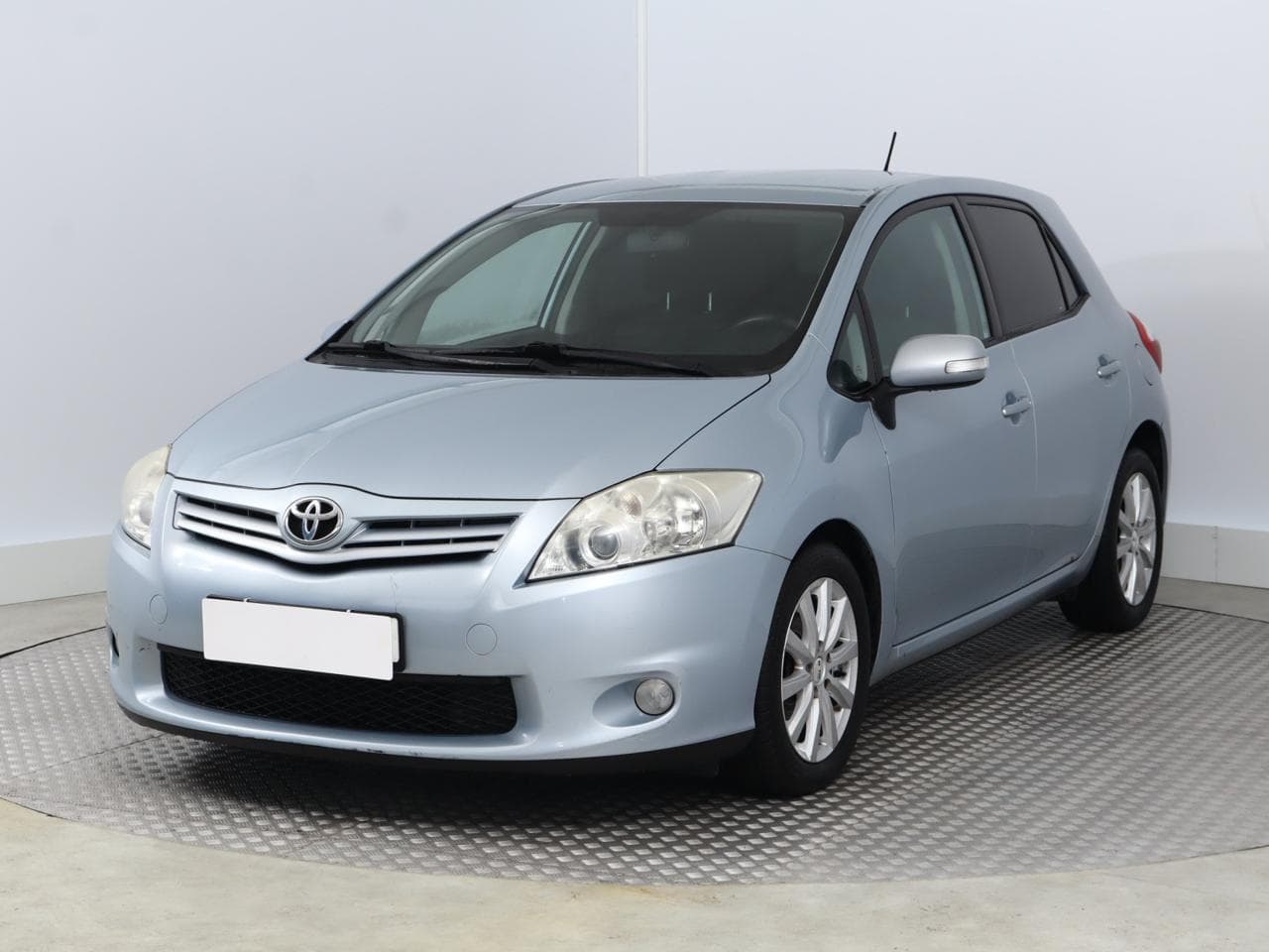 2010 Toyota AURIS - 3