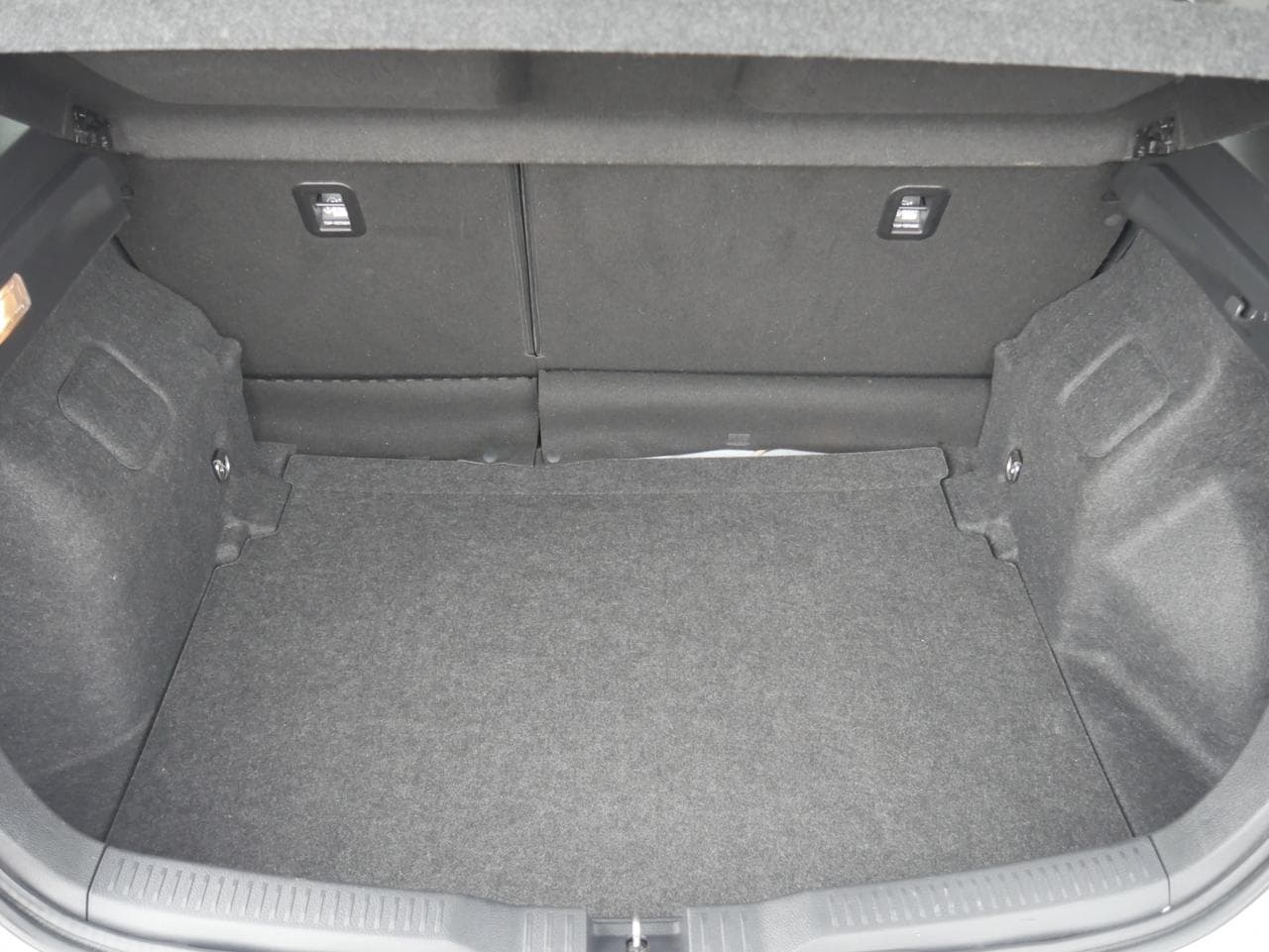 2017 Toyota AURIS - 7