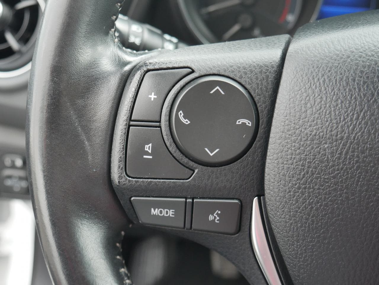 2017 Toyota AURIS - 18