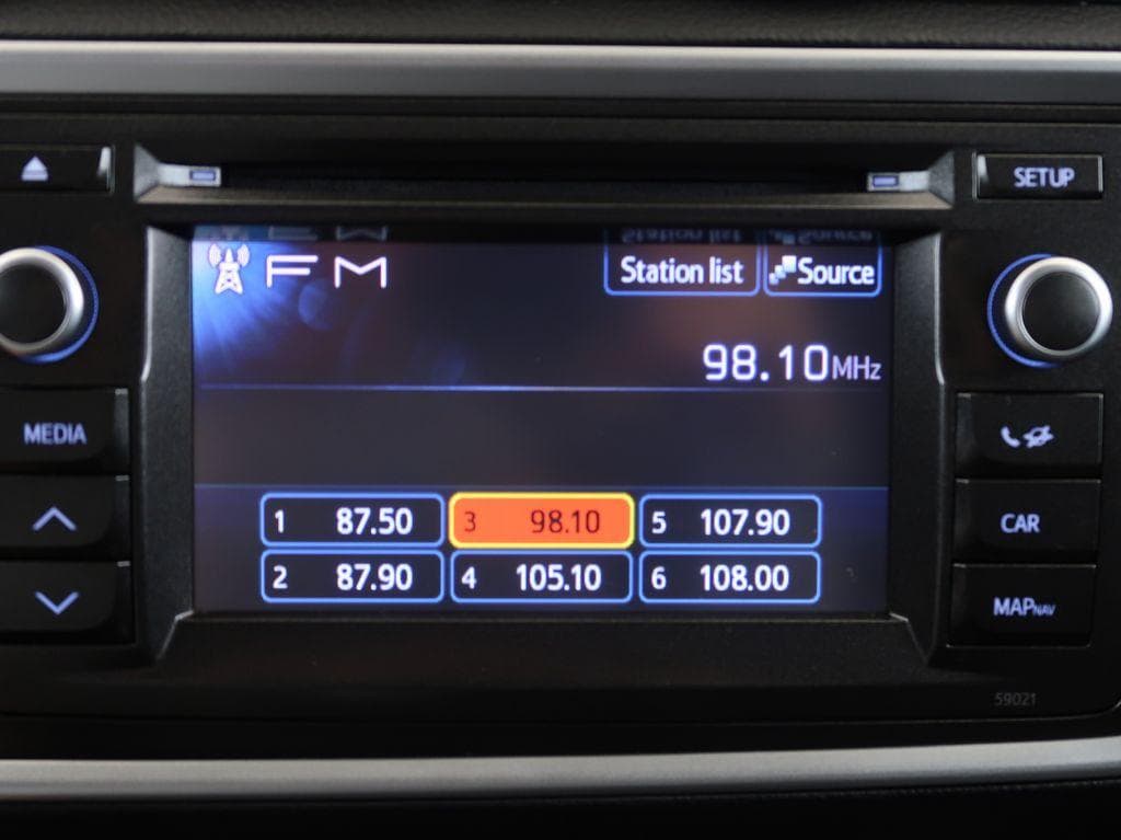 2013 Toyota AURIS - 20