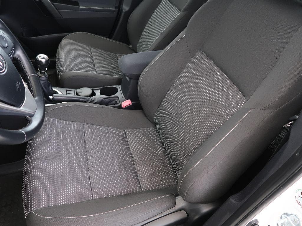 2013 Toyota AURIS - 10