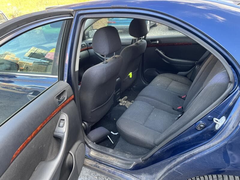 2005 Toyota AVENSIS - 10