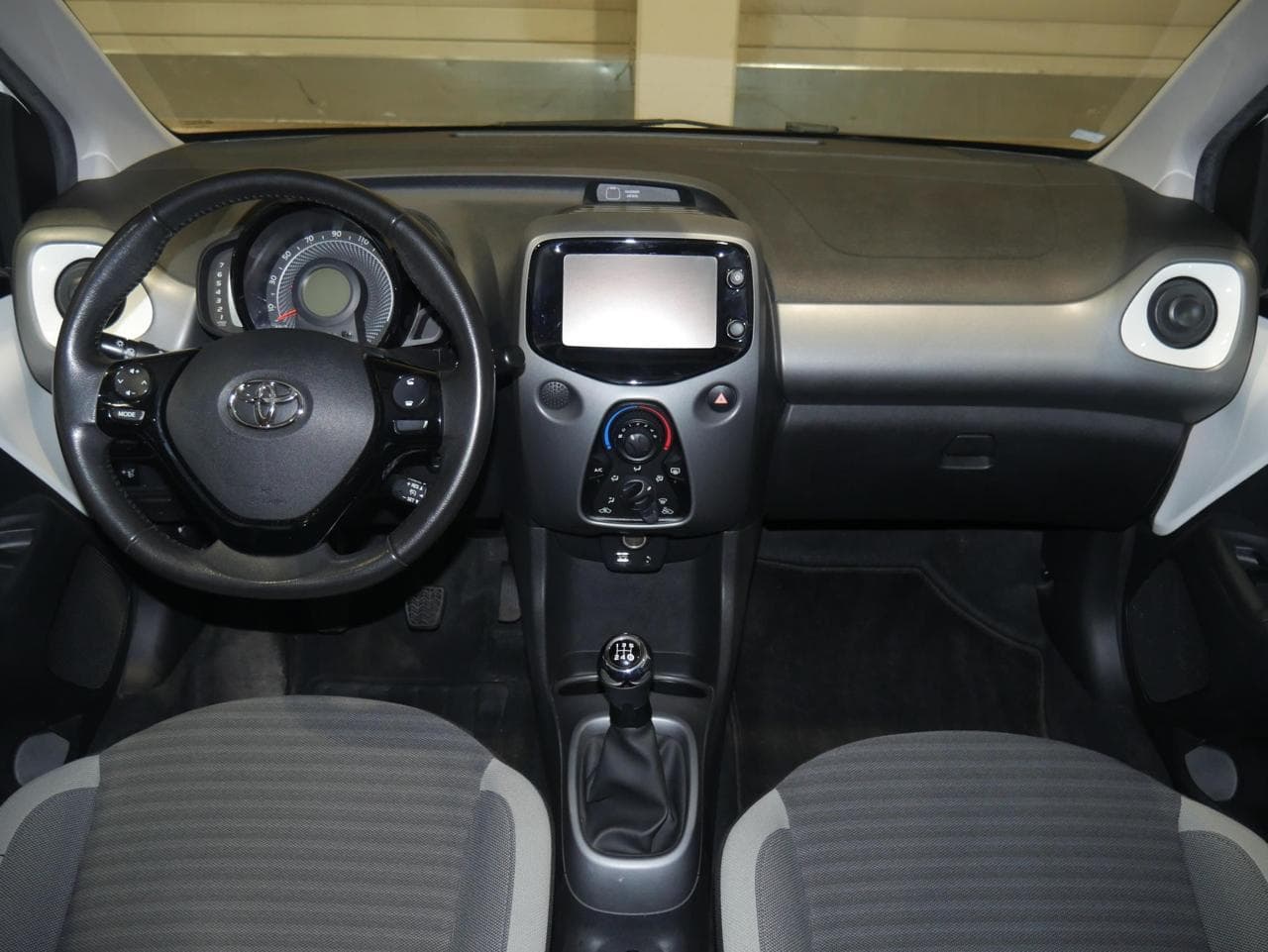 2019 Toyota AYGO - 8