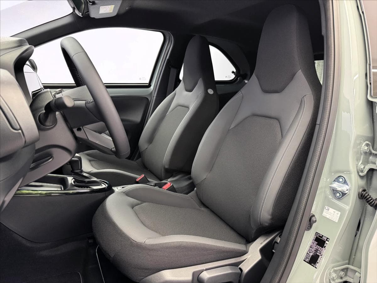 2026 Toyota AYGO - 8