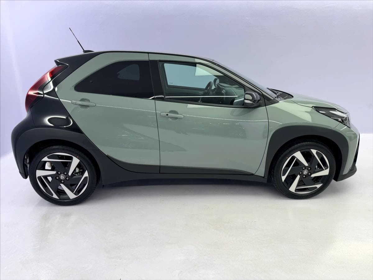 2026 Toyota AYGO - 3