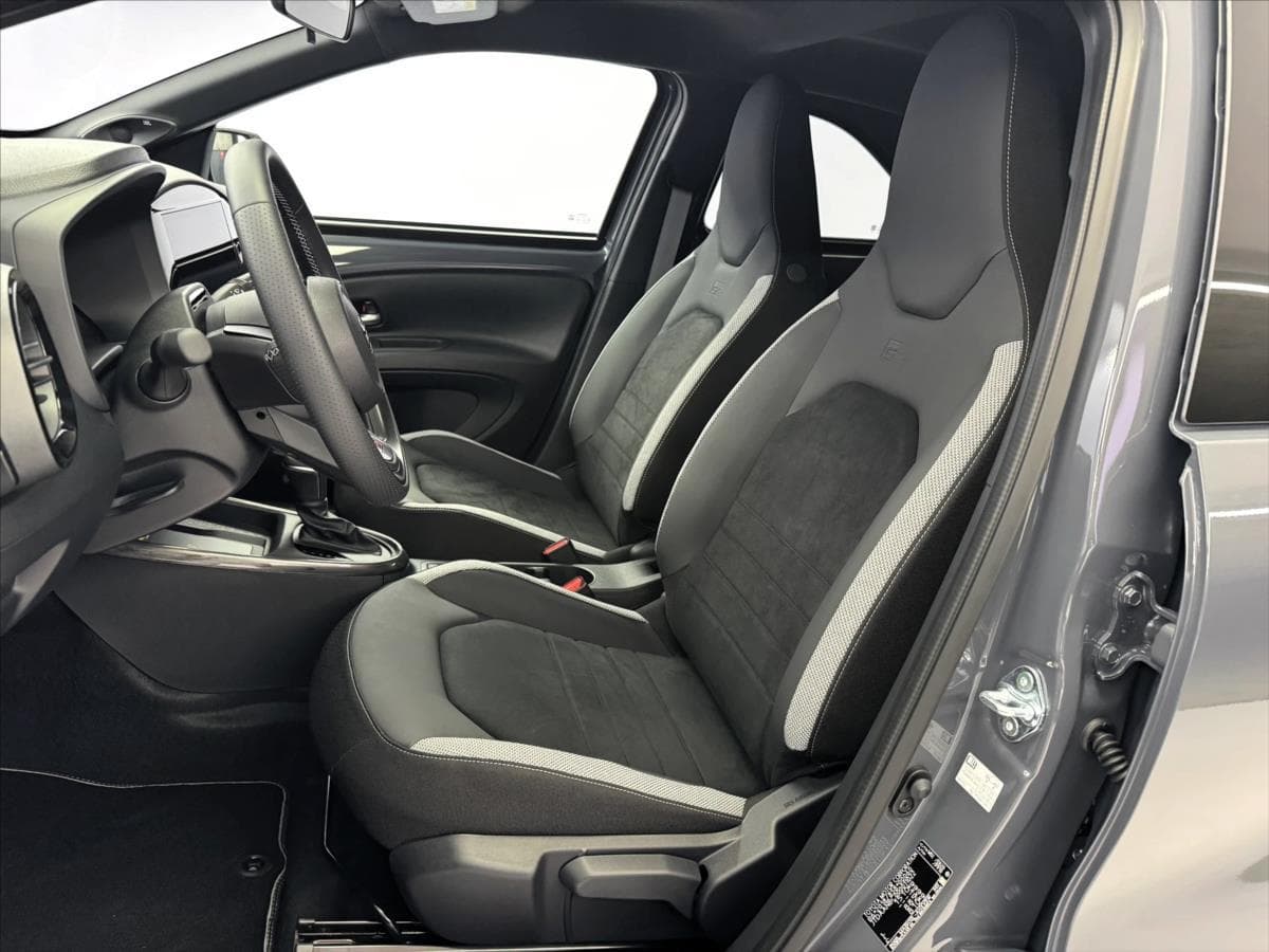 2026 Toyota AYGO - 8