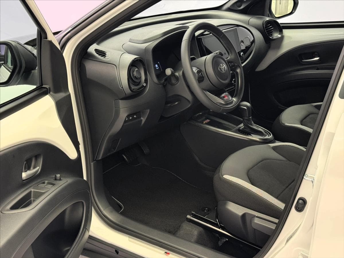 2026 Toyota AYGO - 6