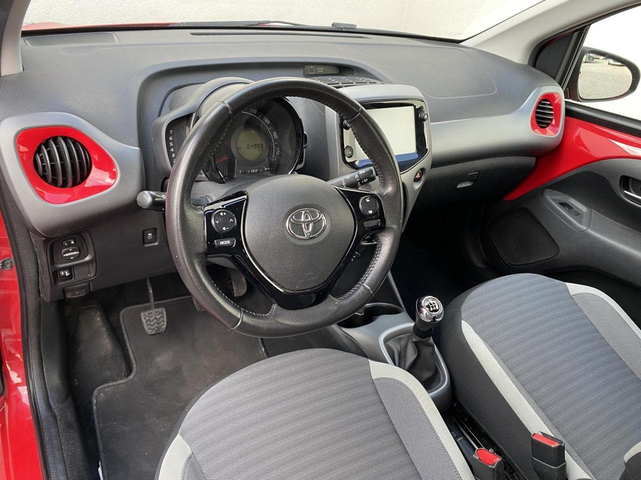 2019 Toyota Aygo - 8