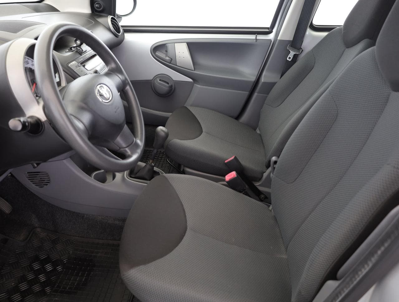 2008 Toyota Aygo - 25