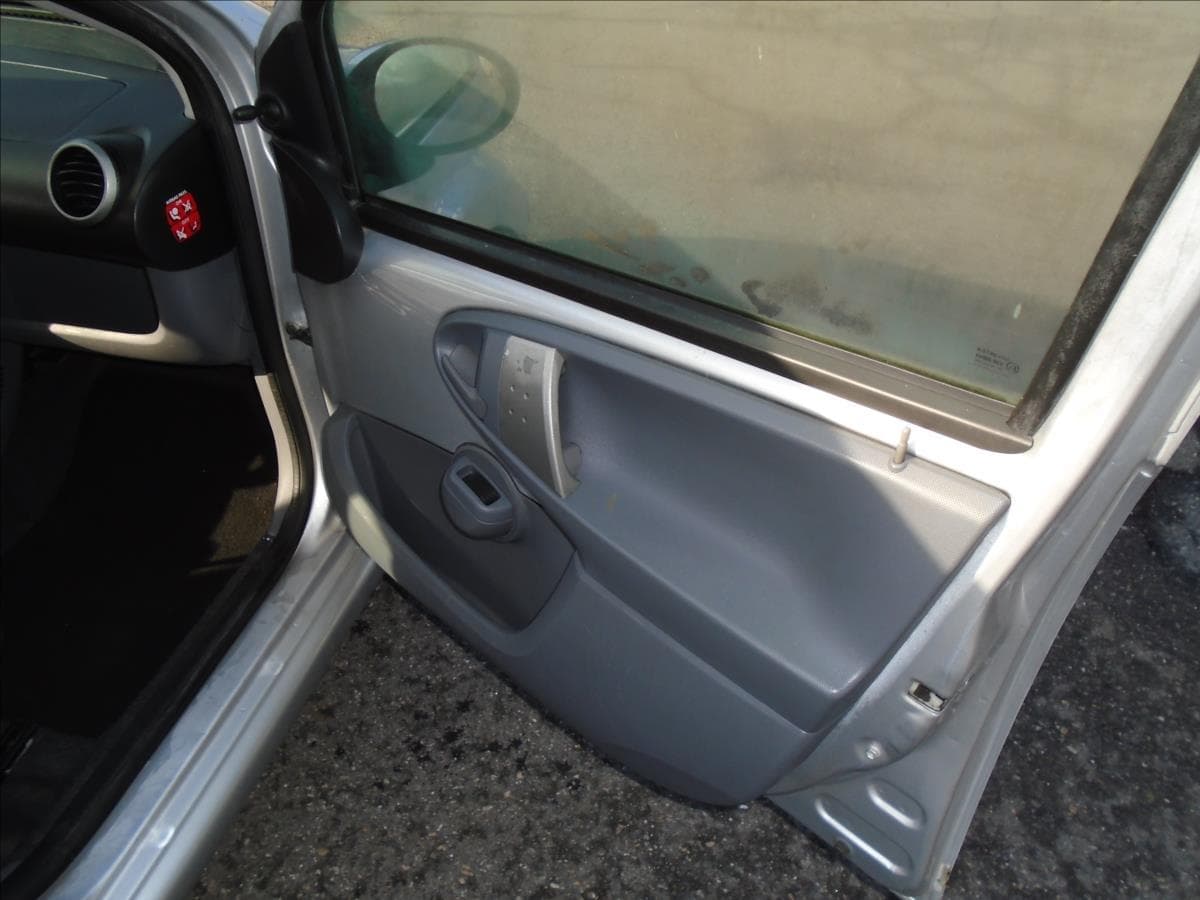 2006 Toyota Aygo - 14