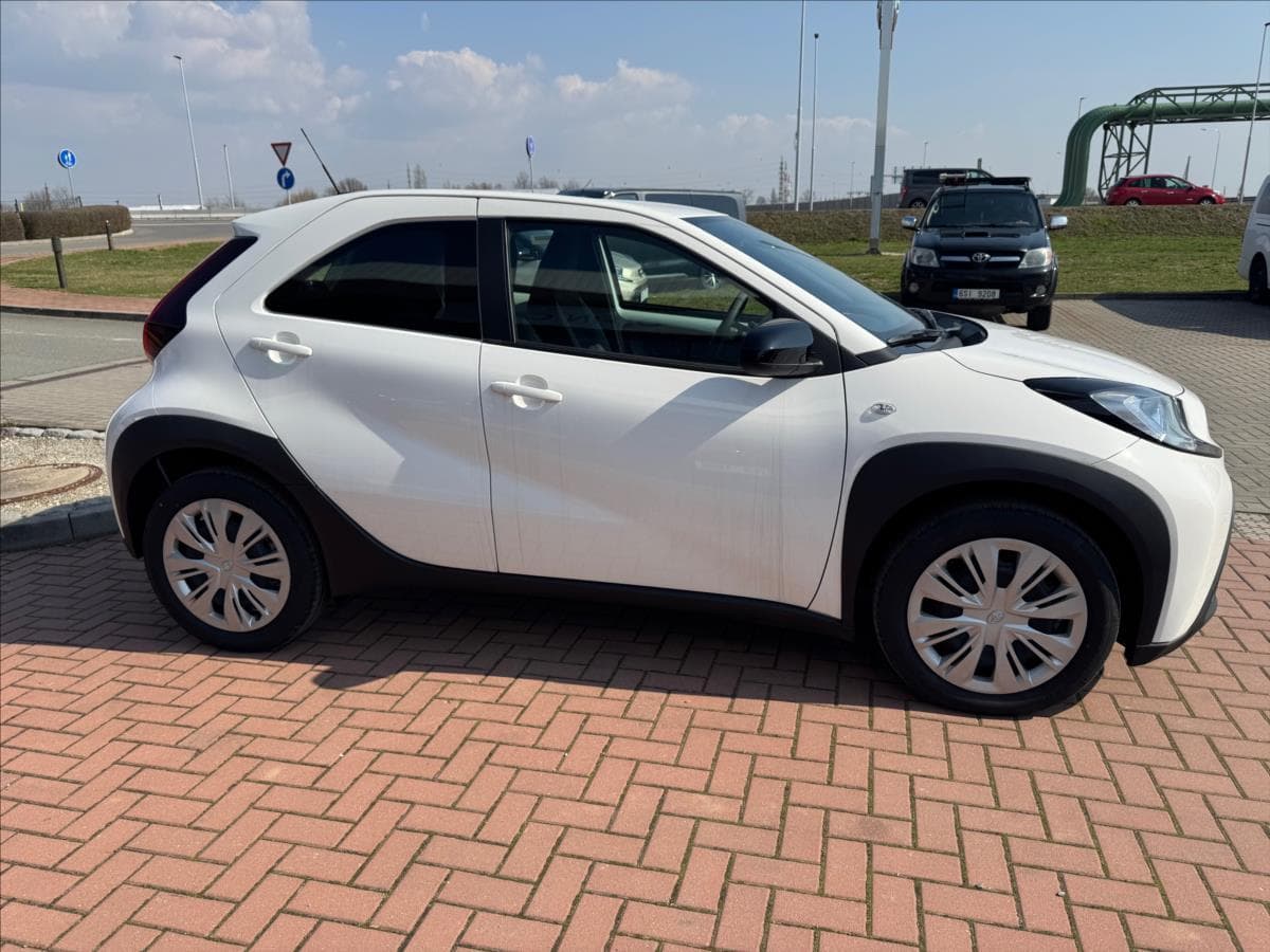 2025 Toyota Aygo - 7