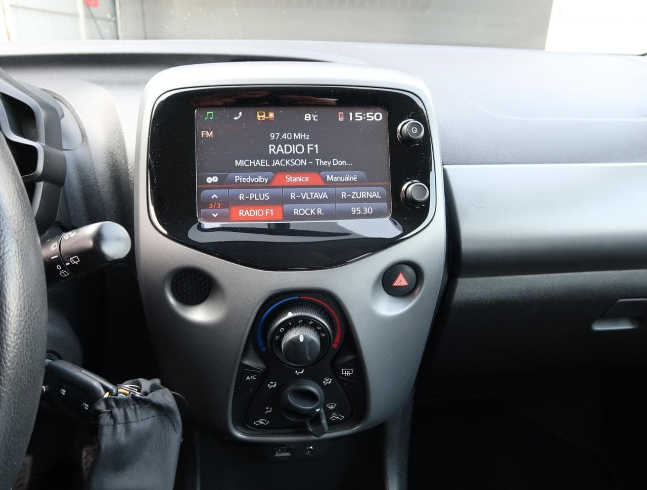 2019 Toyota AYGO - 18