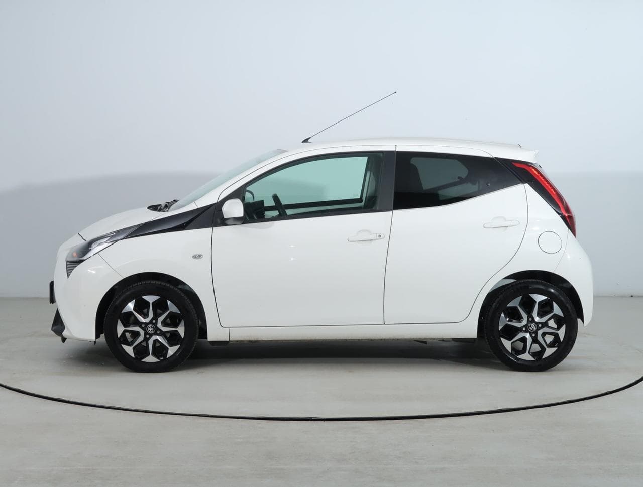 2019 Toyota AYGO - 4