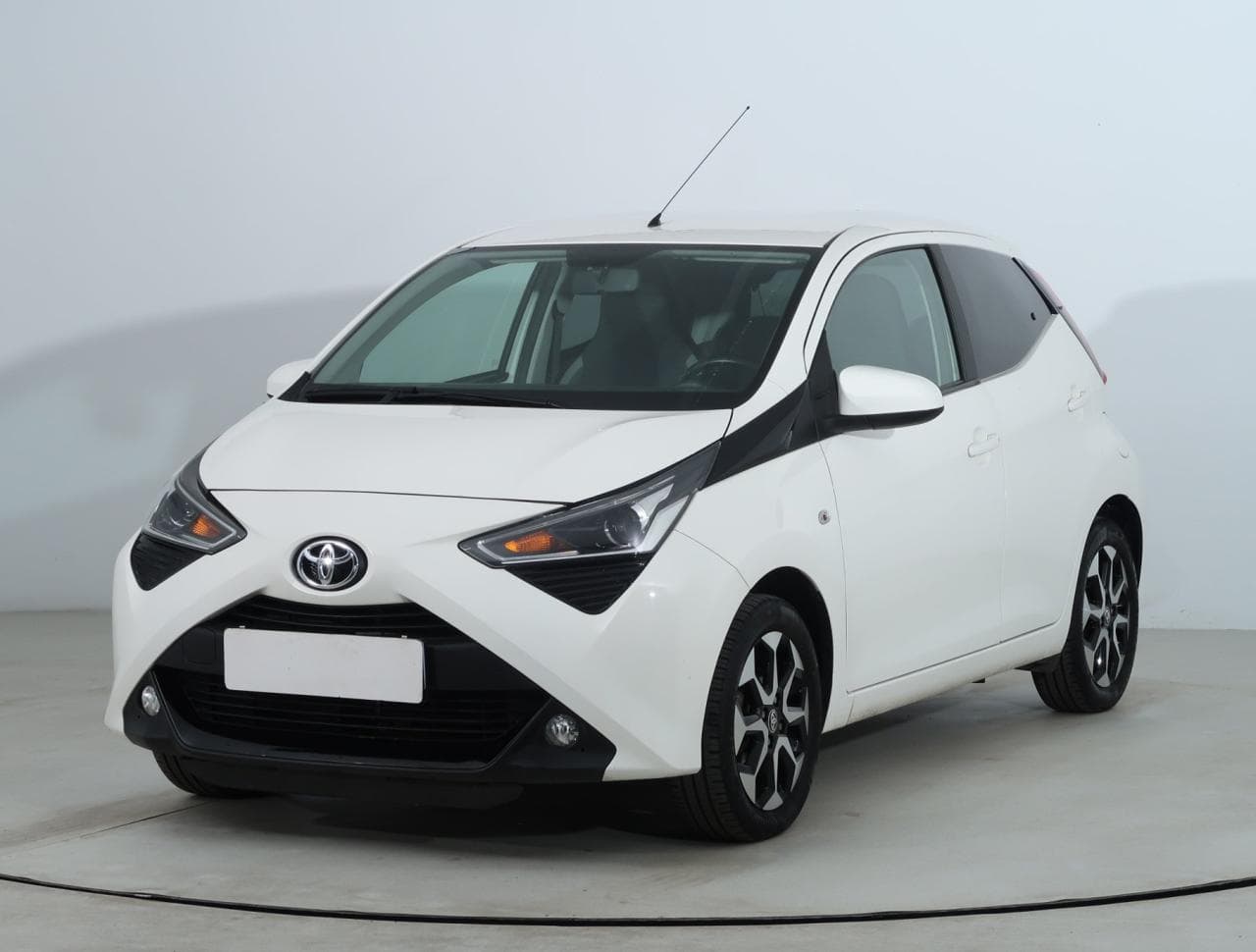 2019 Toyota AYGO - 3