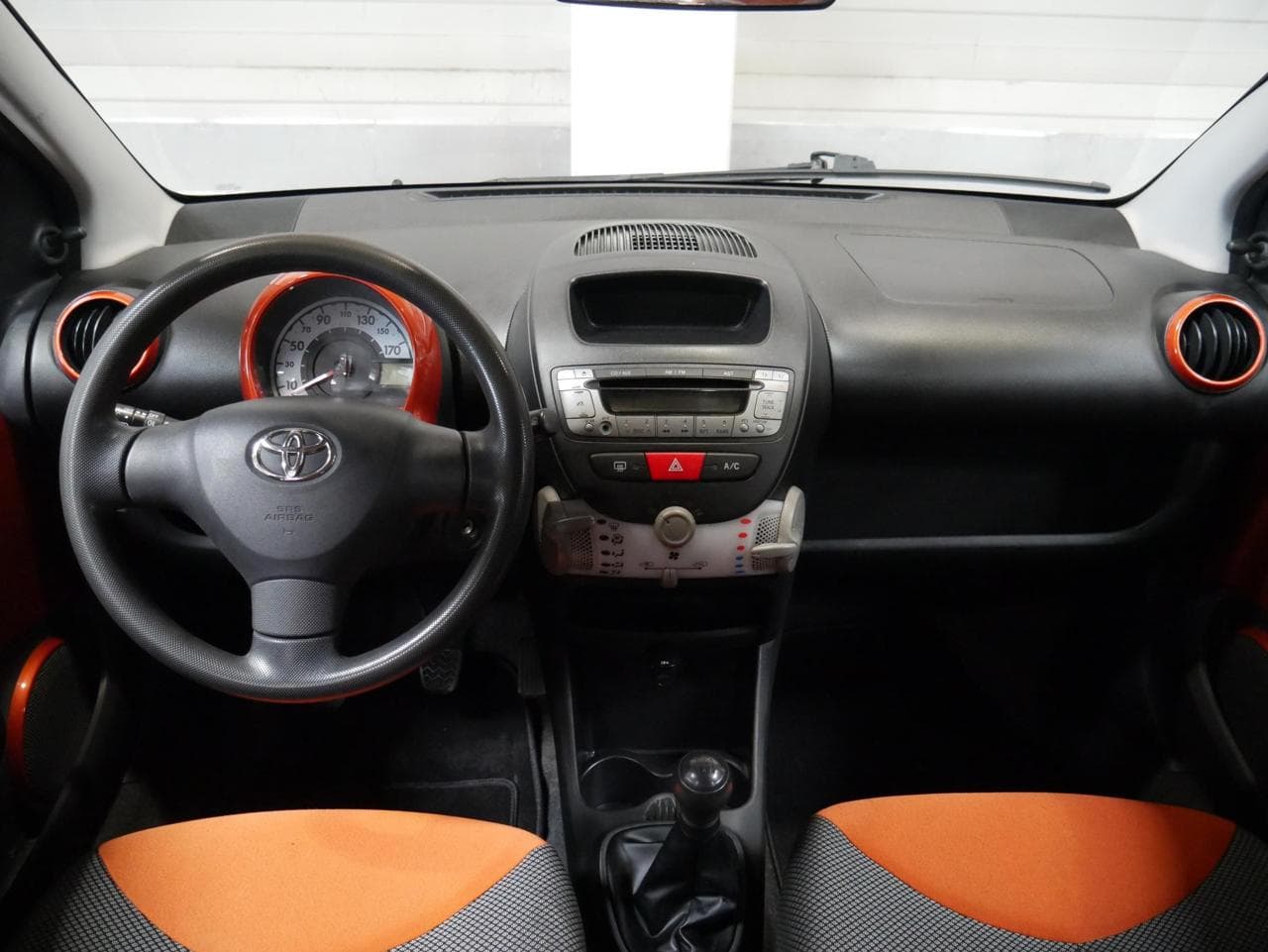 2012 Toyota AYGO - 14