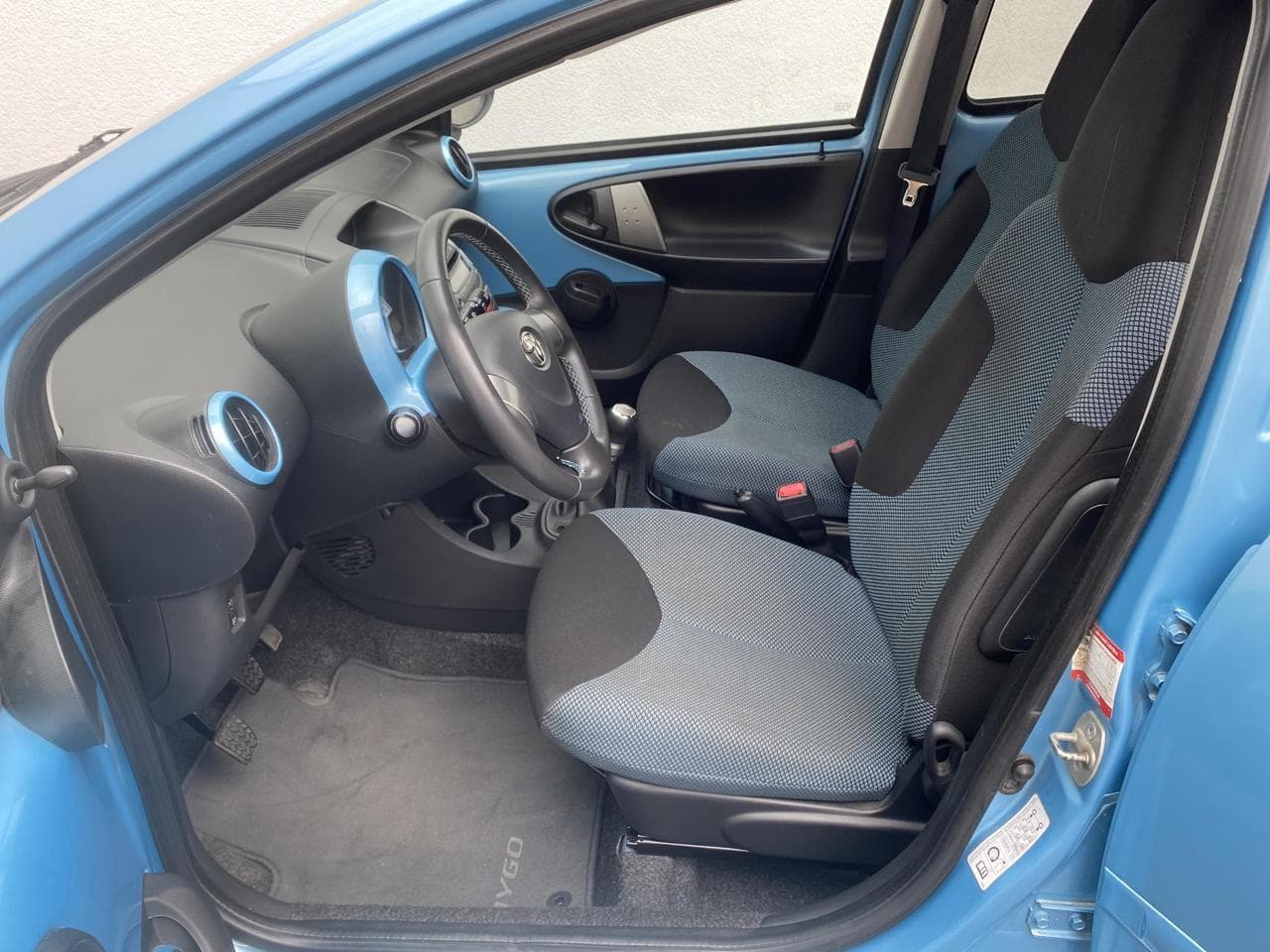 2014 Toyota AYGO - 15