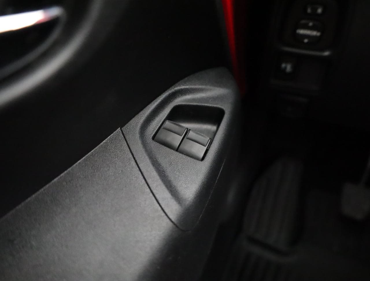 2018 Toyota AYGO - 18